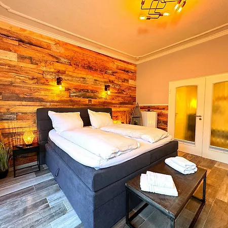 Mila Eg - By Mila Ferienarpartments - Hafen, Eigener Parkplatz, Terrasse Apartment