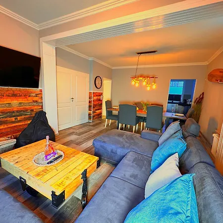 Mila Eg - By Mila Ferienarpartments - Hafen, Eigener Parkplatz, Terrasse Apartament